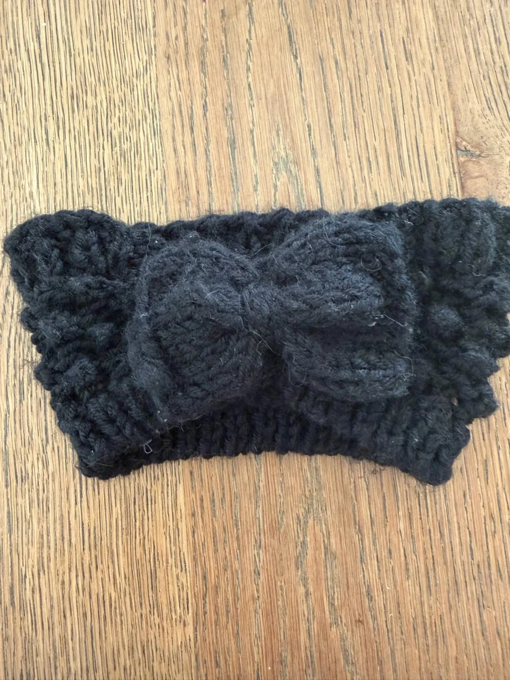 Black head band